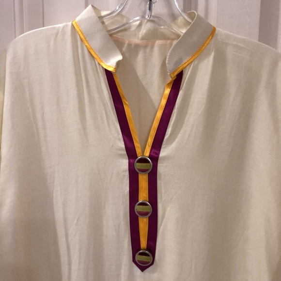 FREE with purchase: Tunic, beautiful embroidery, light weight, Sz 6 - Picture 2 of 8